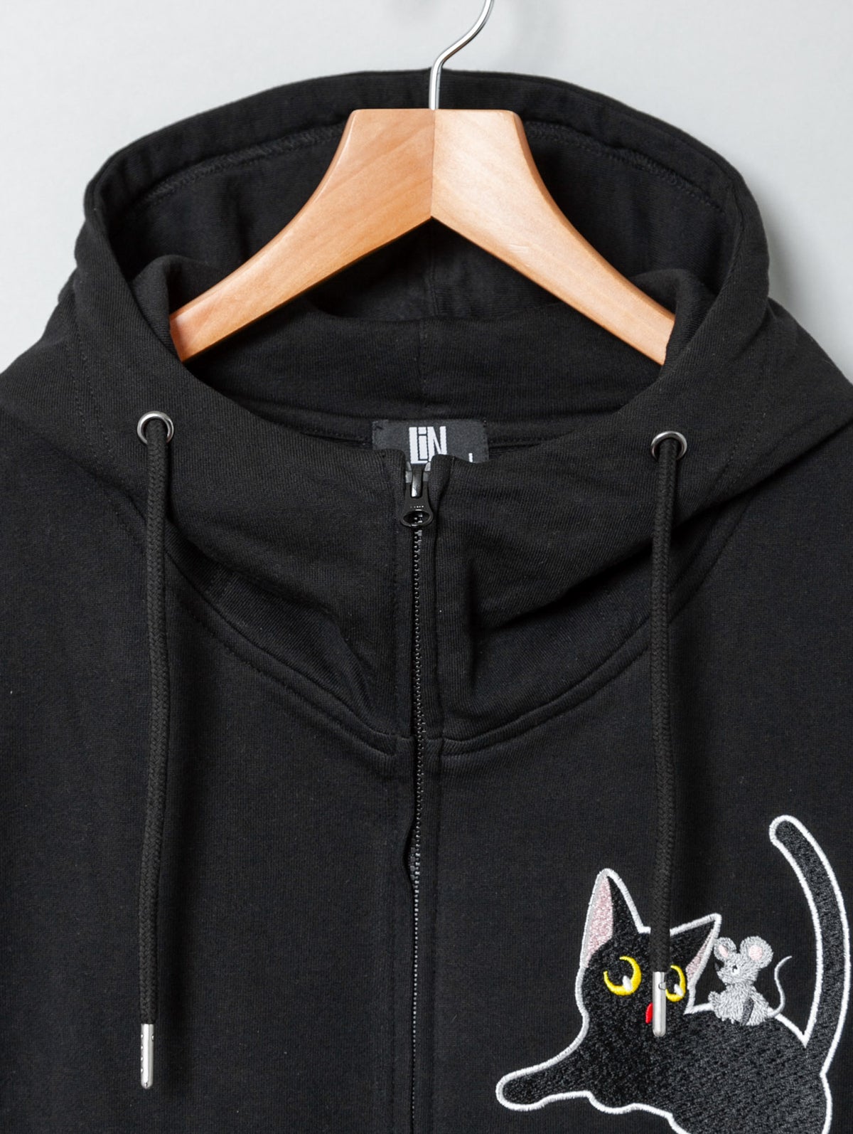 【LiN】“アートなLamy&Earl”刺繍入りZIPパーカー