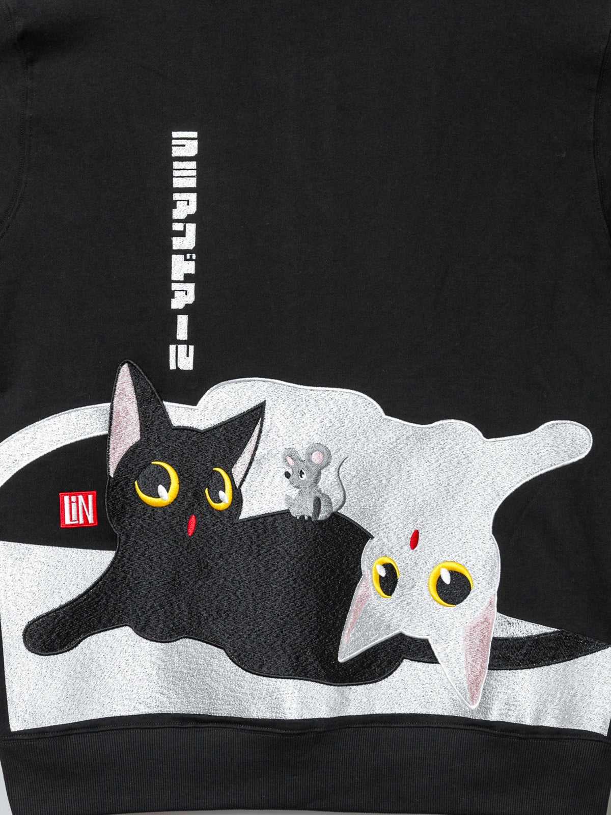 【LiN】“アートなLamy&Earl”刺繍入りZIPパーカー