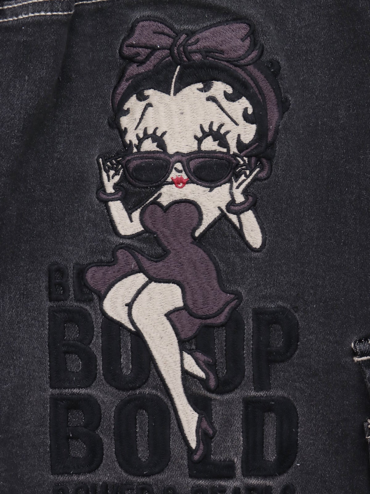 【BETTY BOOP】“ベティ＆パジー”総刺繍デニムスカート