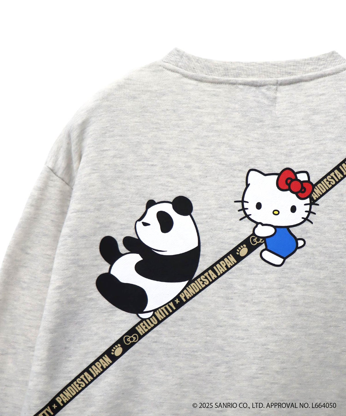 【Hello Kitty×PANDIESTA JAPAN】“バック風ポケット付き”サガラ刺繍仲良しスウェット