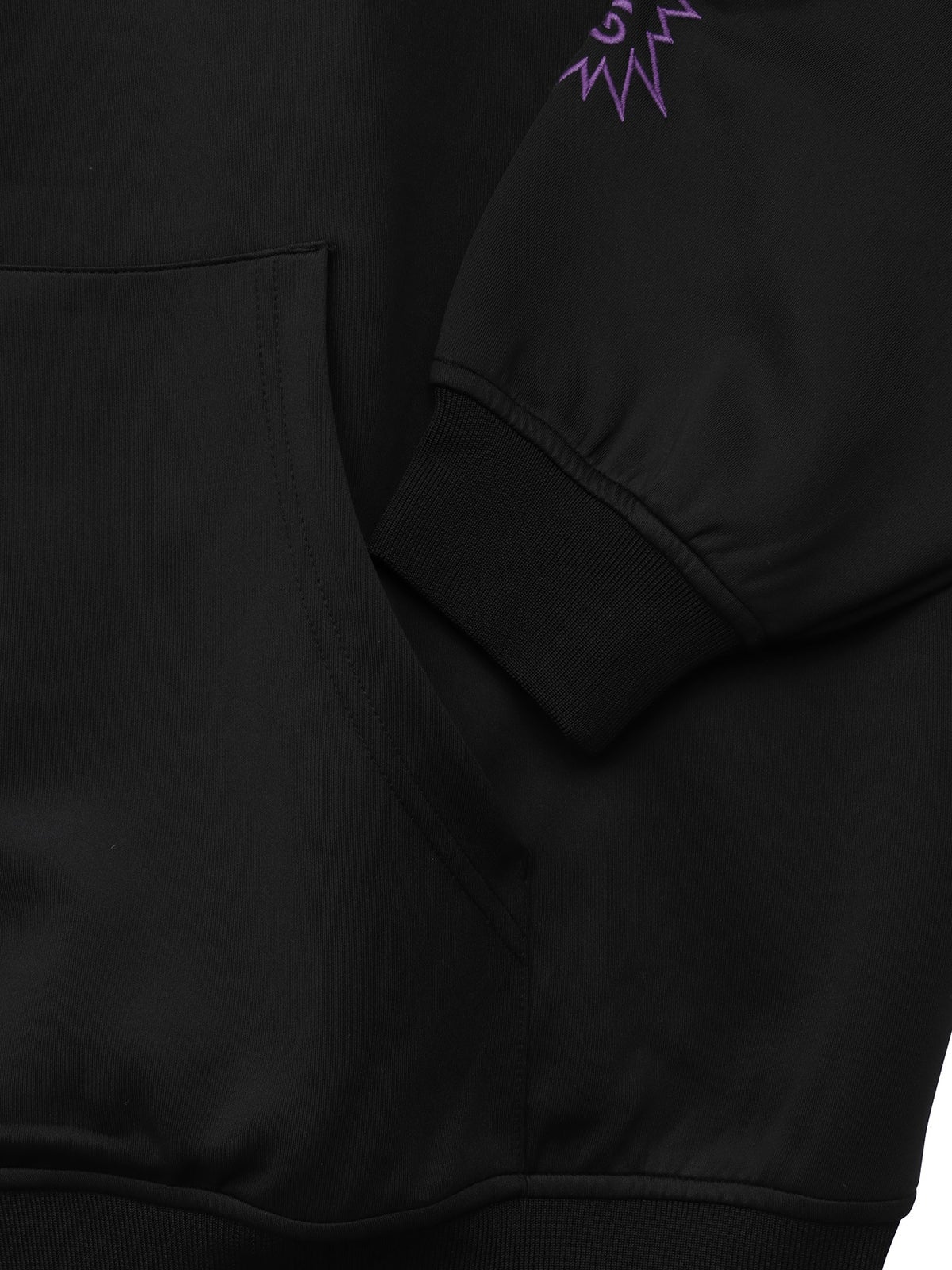 【BETTY BOOP】“恐竜 BETTY”刺繍入りZIPパーカー