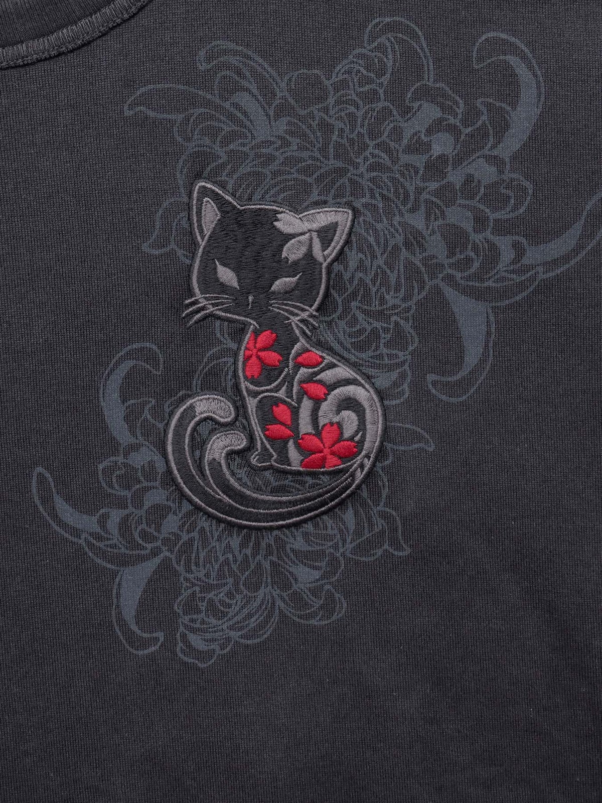 【SUMINEKO】“菊と墨猫”刺繍入りロンT