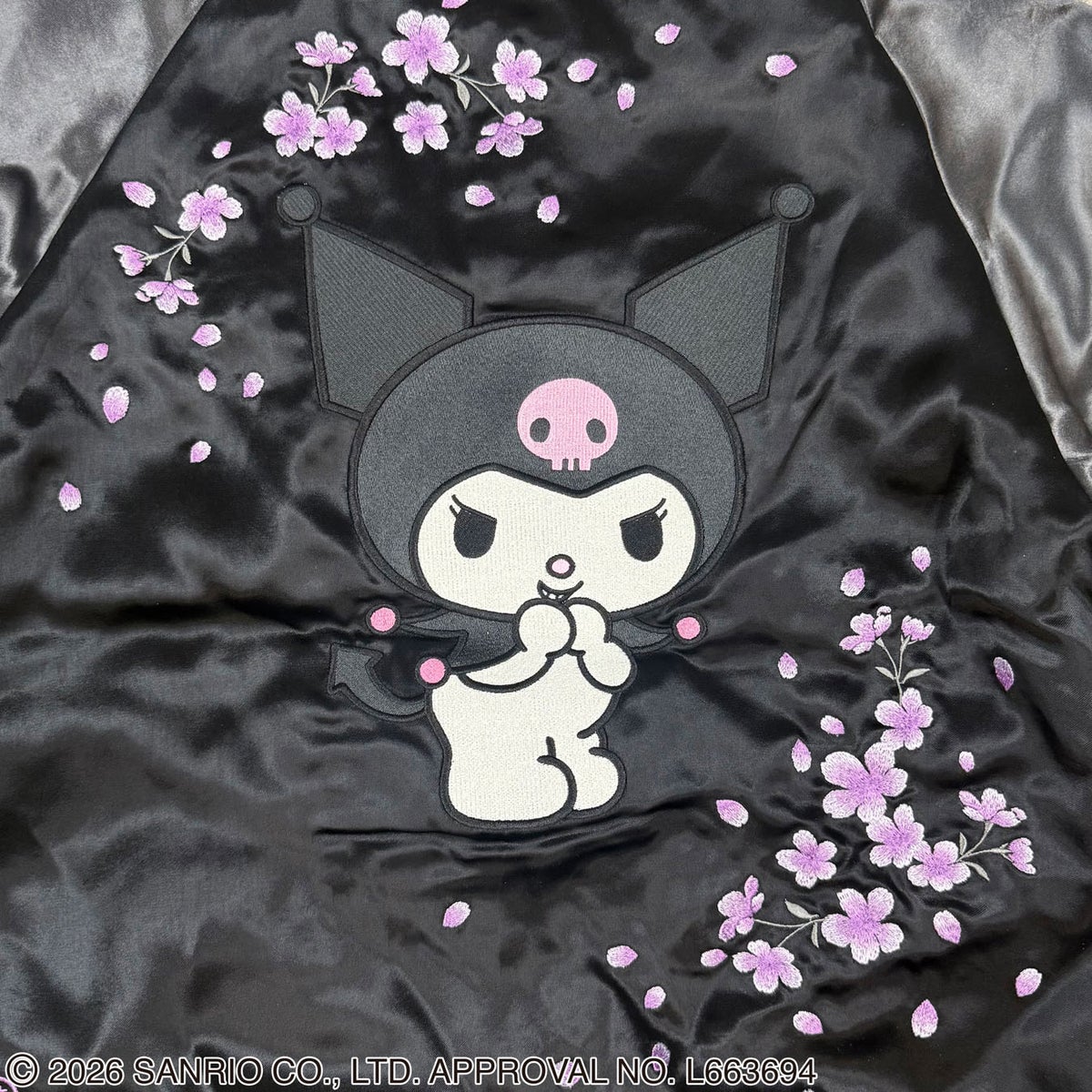 【絡繰魂・粋×KUROMI】“KUROMI SAKURA”刺繍入りリバーシブルスカジャン