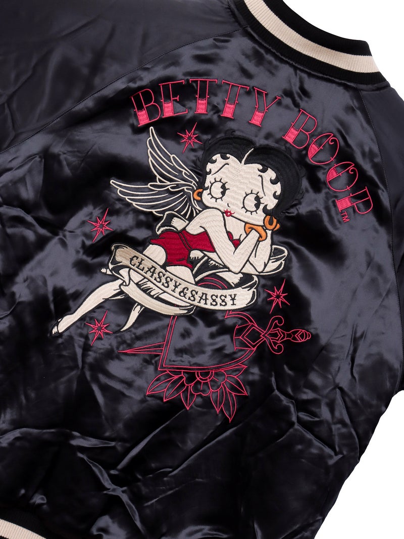 【BETTY BOOP】“黒猫&白猫ベイビーベティ”刺繍入りリバーシブルファースカジャン〔別注〕