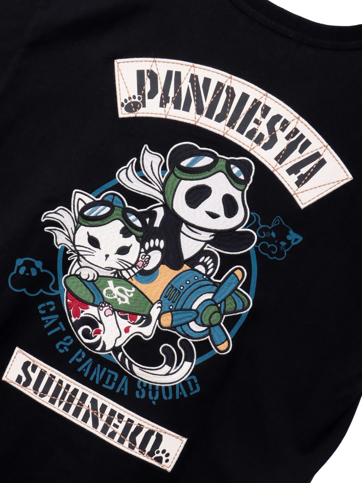 【SUMINEKO×PANDIESTA JAPAN】“スミネコとパンダ”ミリタリー風刺繍入りTシャツ