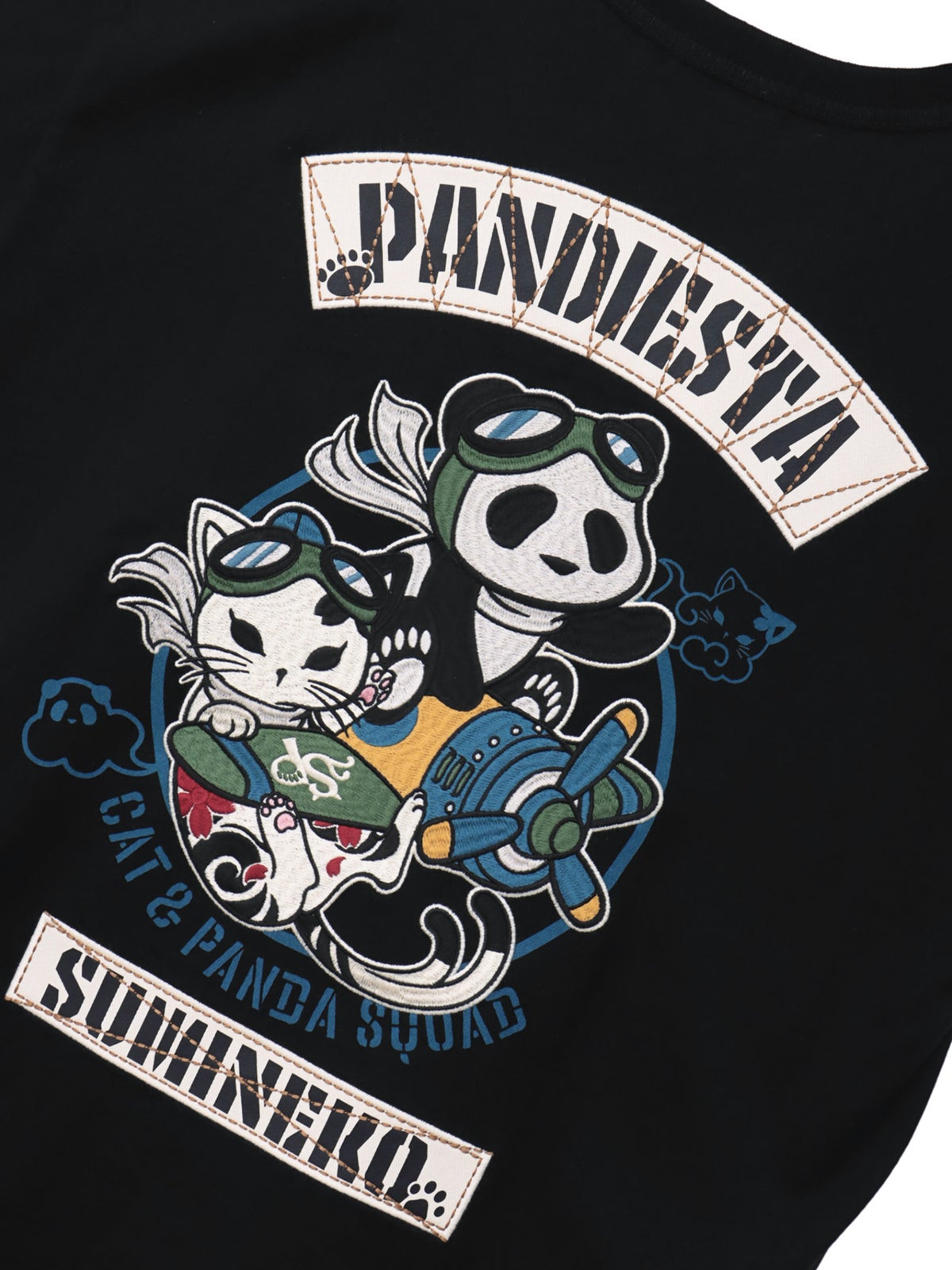 【SUMINEKO×PANDIESTA JAPAN】“スミネコとパンダ”ミリタリー風刺繍入りTシャツ