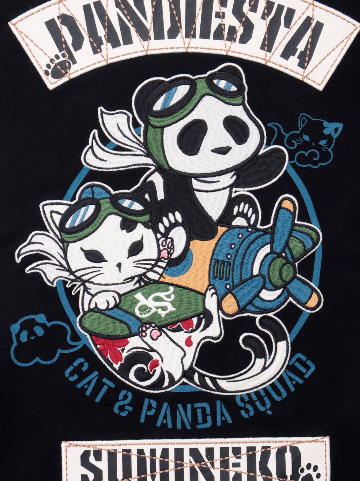 【SUMINEKO×PANDIESTA JAPAN】“スミネコとパンダ”ミリタリー風刺繍入りTシャツ