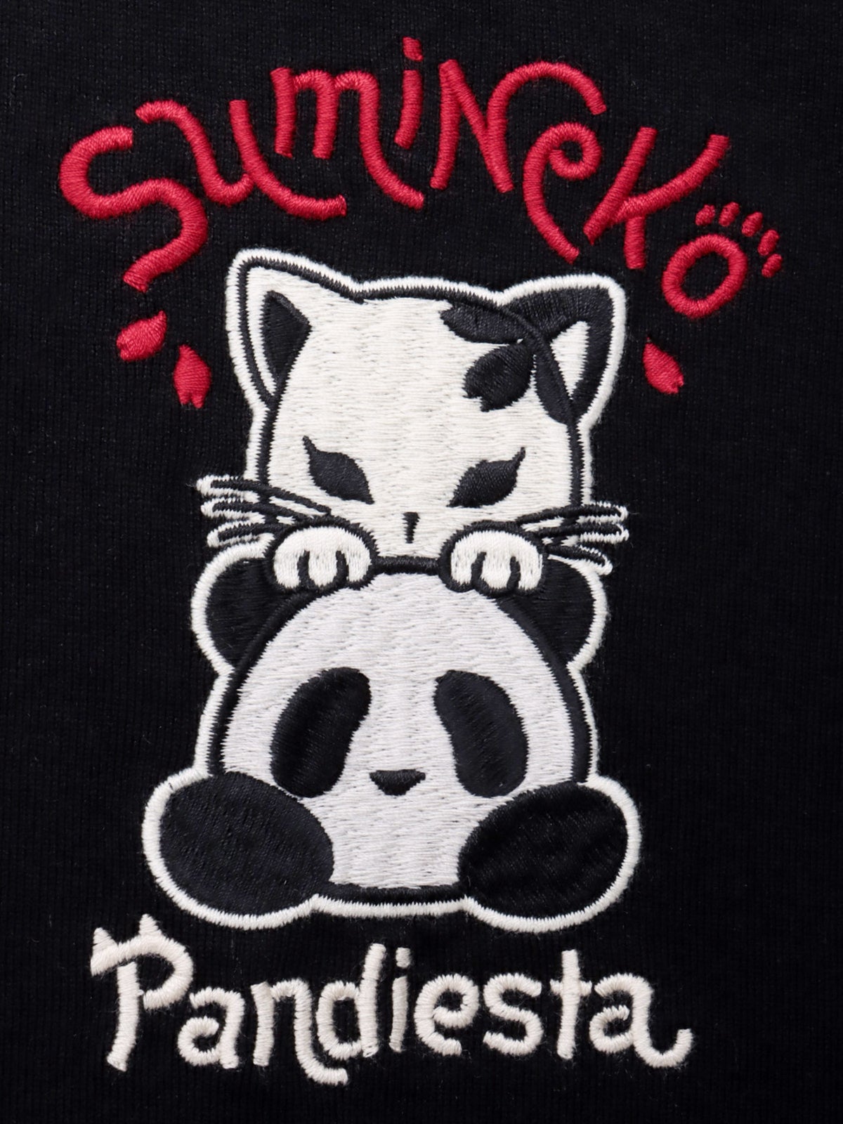 【SUMINEKO×PANDIESTA JAPAN】“スミネコとパンダ”ファー素材刺繍入りTシャツ