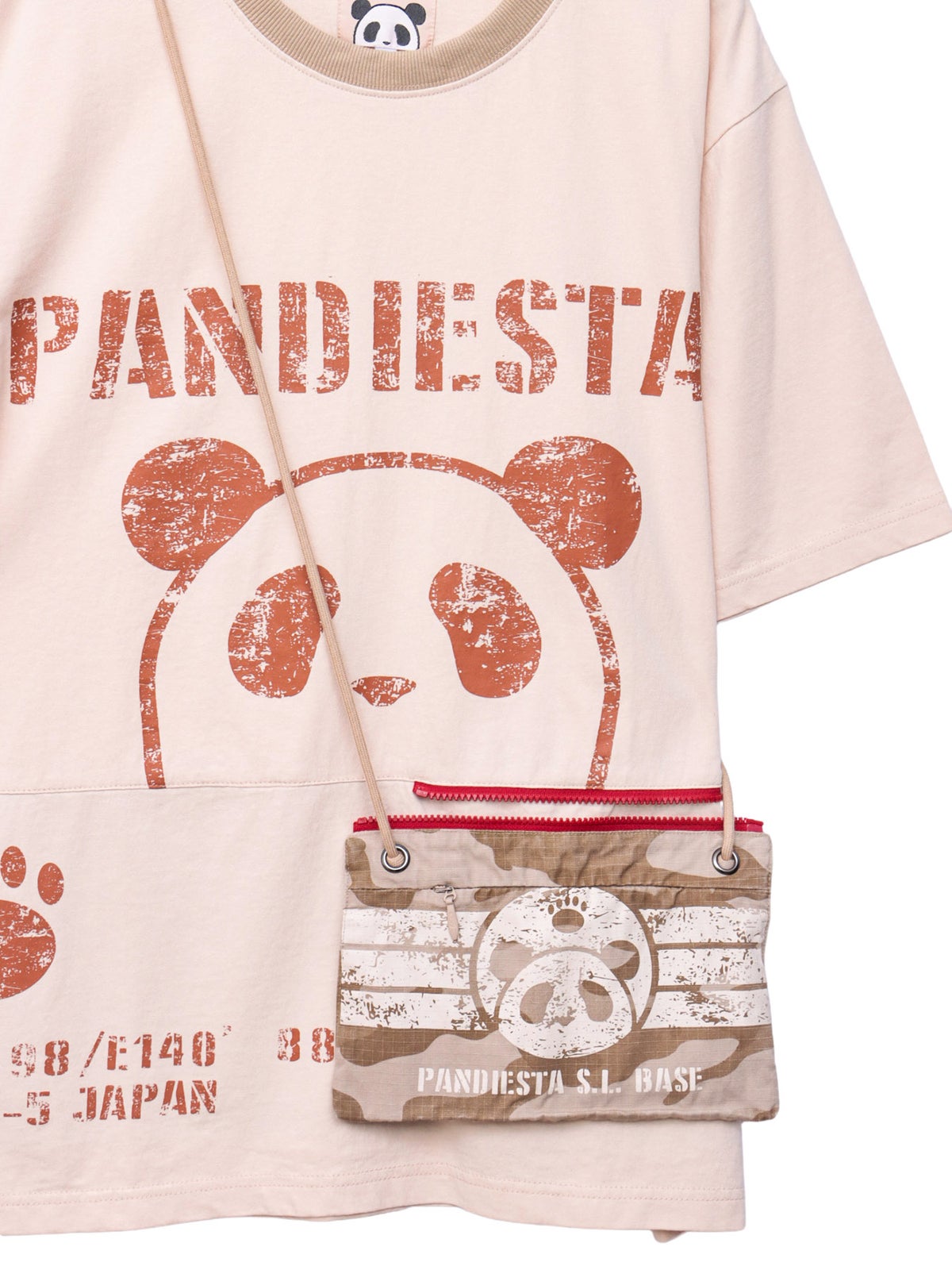 【PANDIESTA JAPAN】サコッシュ風ポケット付き カモ柄Tシャツ