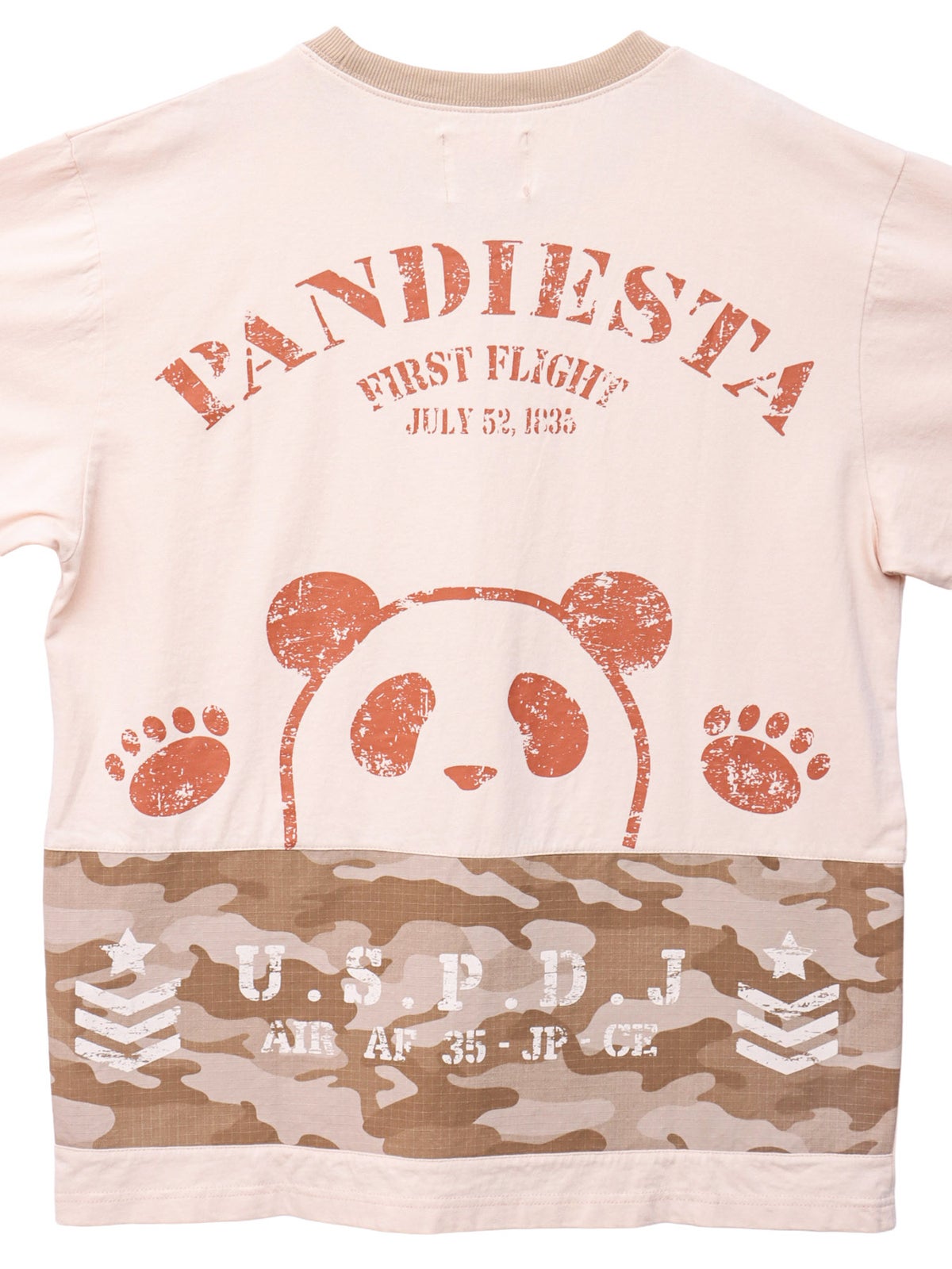 【PANDIESTA JAPAN】サコッシュ風ポケット付き カモ柄Tシャツ