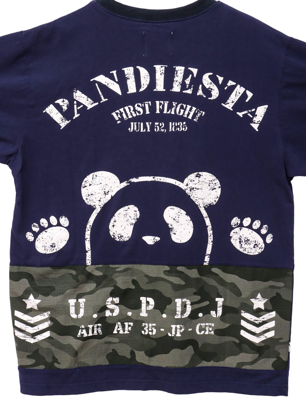 【PANDIESTA JAPAN】サコッシュ風ポケット付き カモ柄Tシャツ
