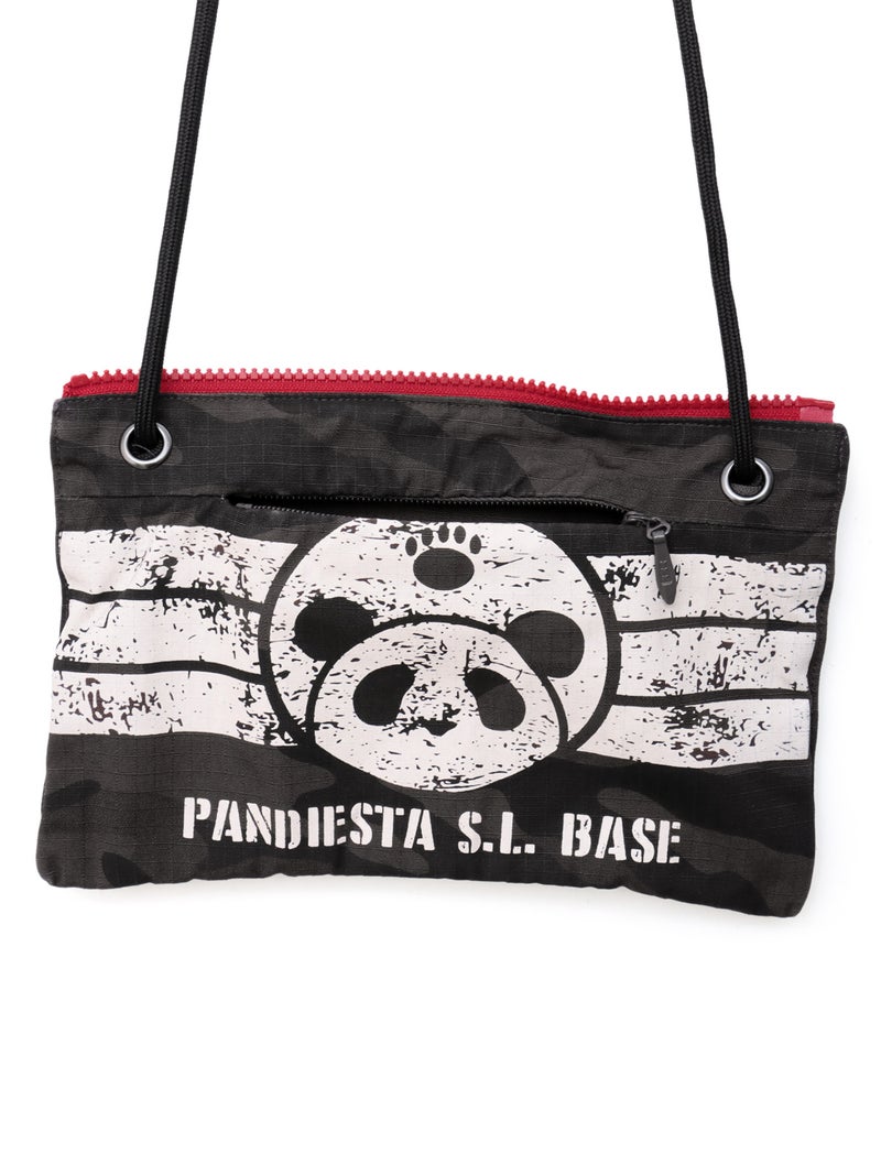 【PANDIESTA JAPAN】サコッシュ風ポケット付き カモ柄Tシャツ