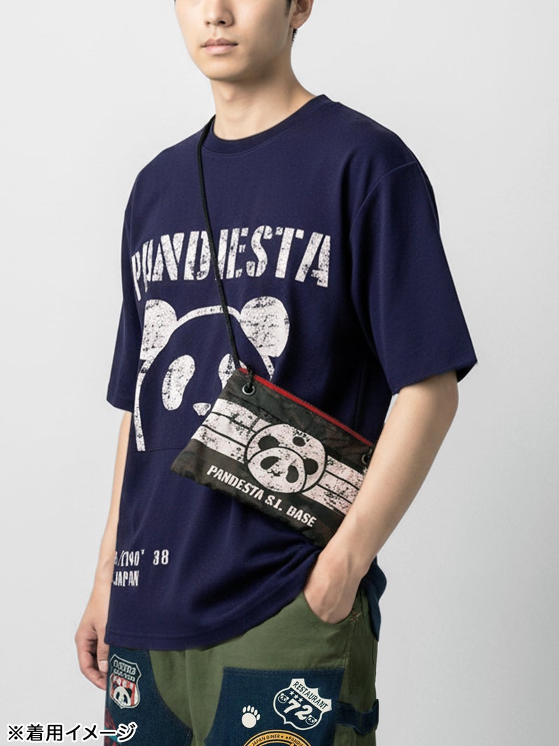 【PANDIESTA JAPAN】サコッシュ風ポケット付き カモ柄Tシャツ