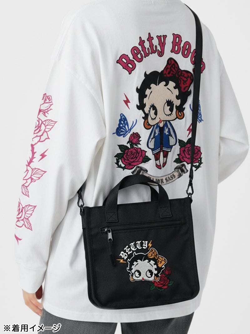 【BETTY BOOP】“やんちゃベティ”刺繍入りショルダーバッグ〔別注〕
