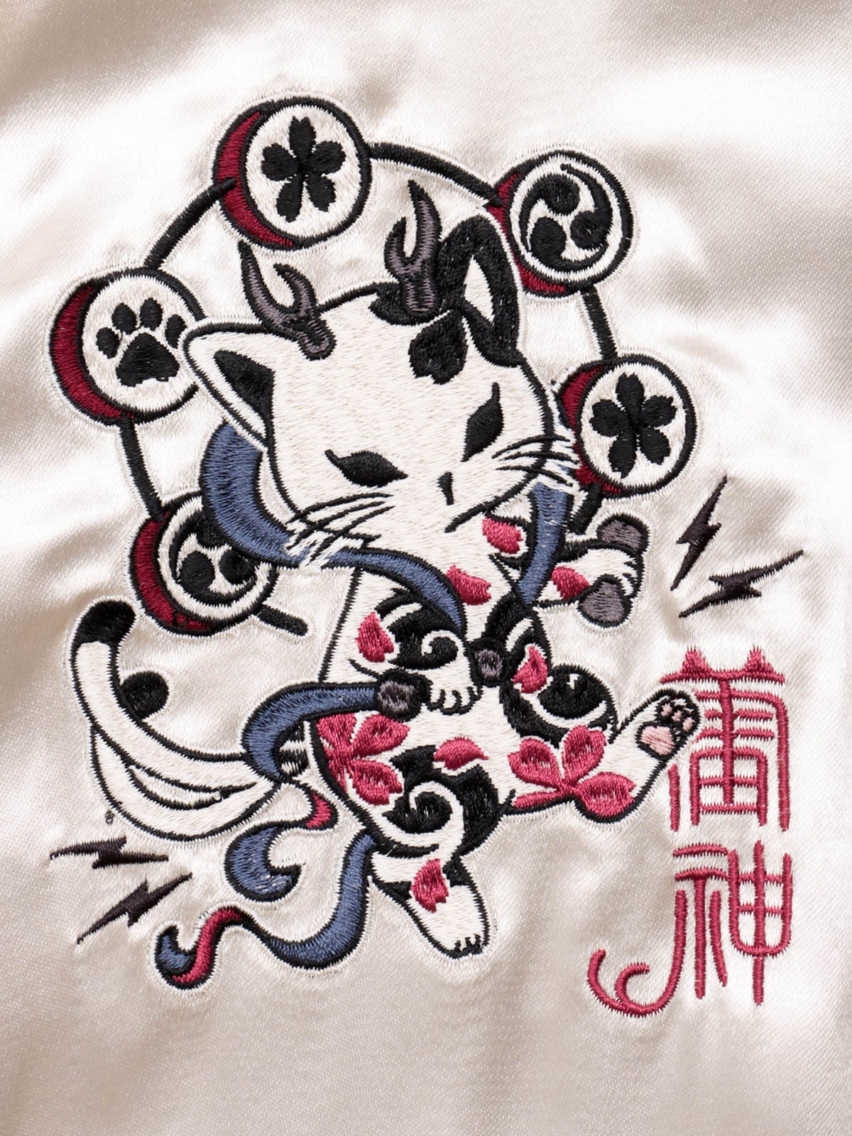 【SUMINEKO】“お猫様”総刺繍リバーシブルスカジャン