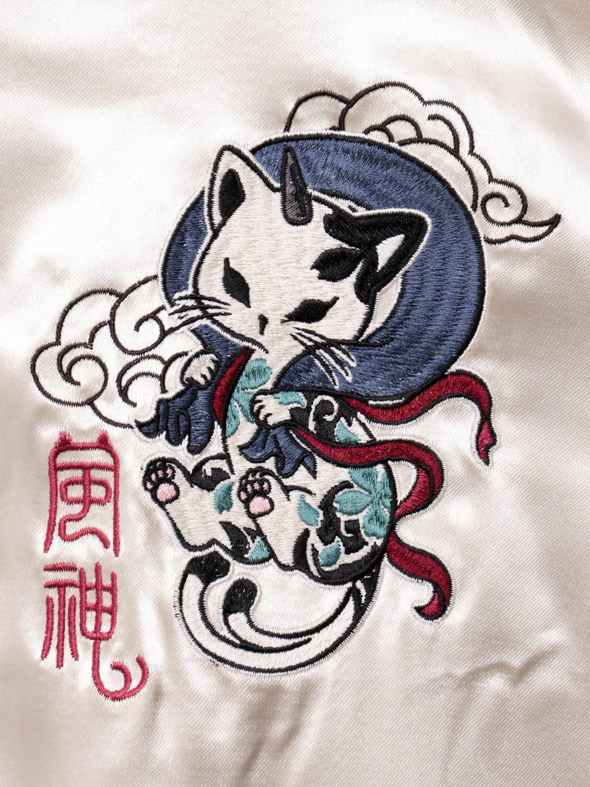 【SUMINEKO】“お猫様”総刺繍リバーシブルスカジャン