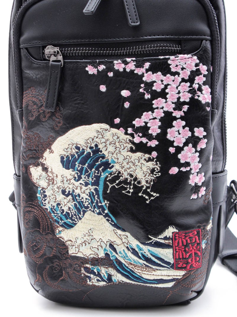 【絡繰魂】“九尾/神奈川沖浪裏”刺繍入りボディバッグ