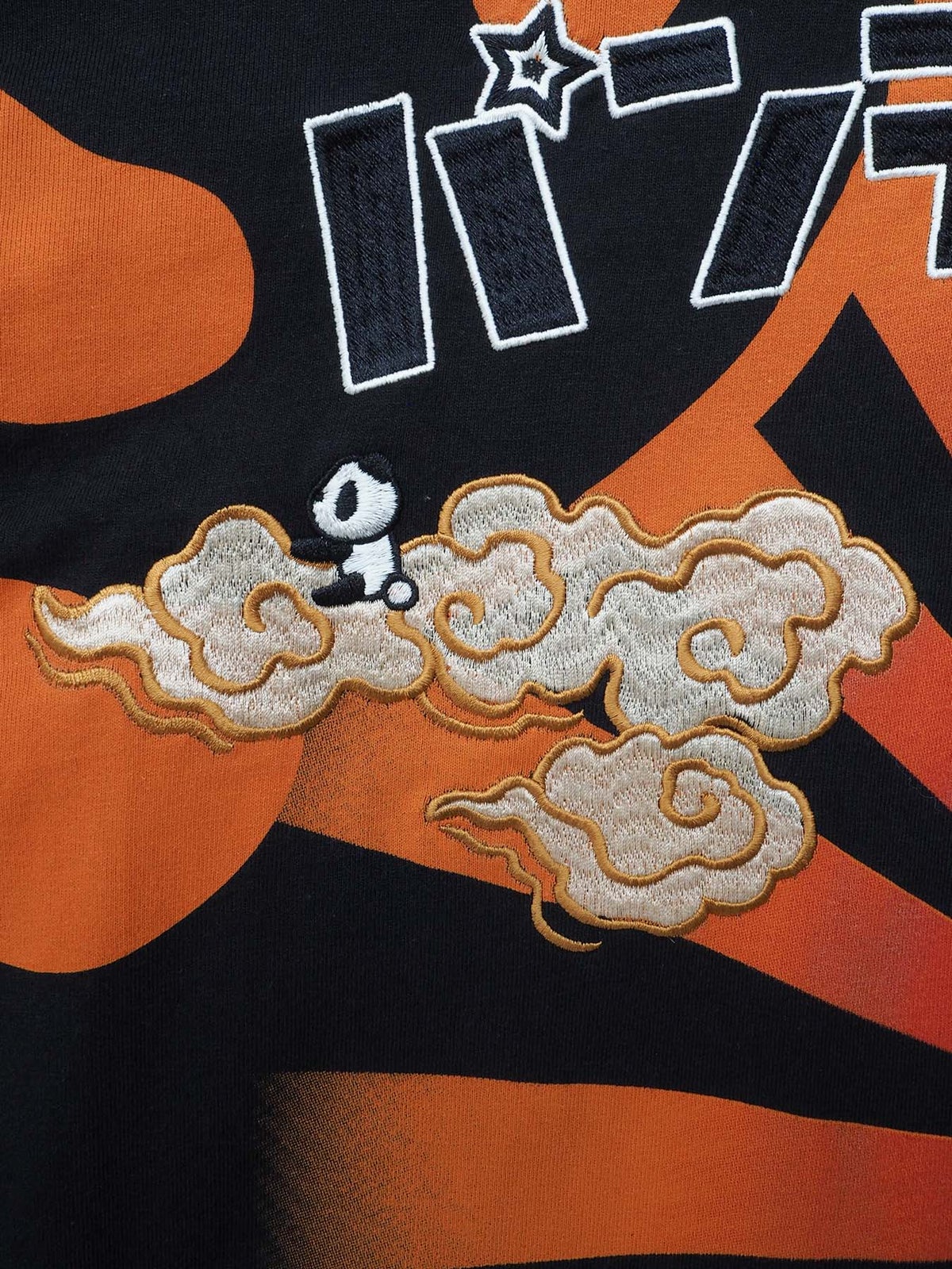 【PANDIESTA JAPAN】“御来光パンダ”刺繍入りロンT