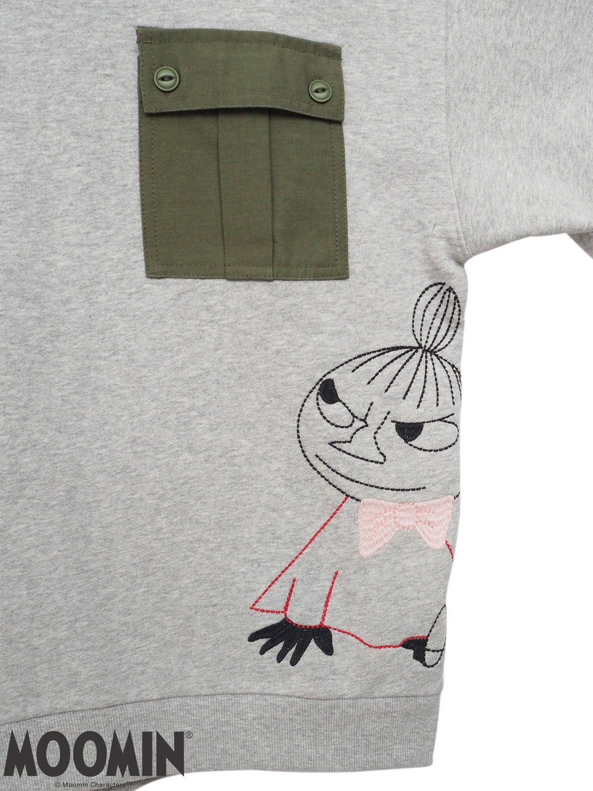 【JUICY×MOOMIN】ミリタリー風ポケット付きMOOMIN刺繍入りプルオーバー