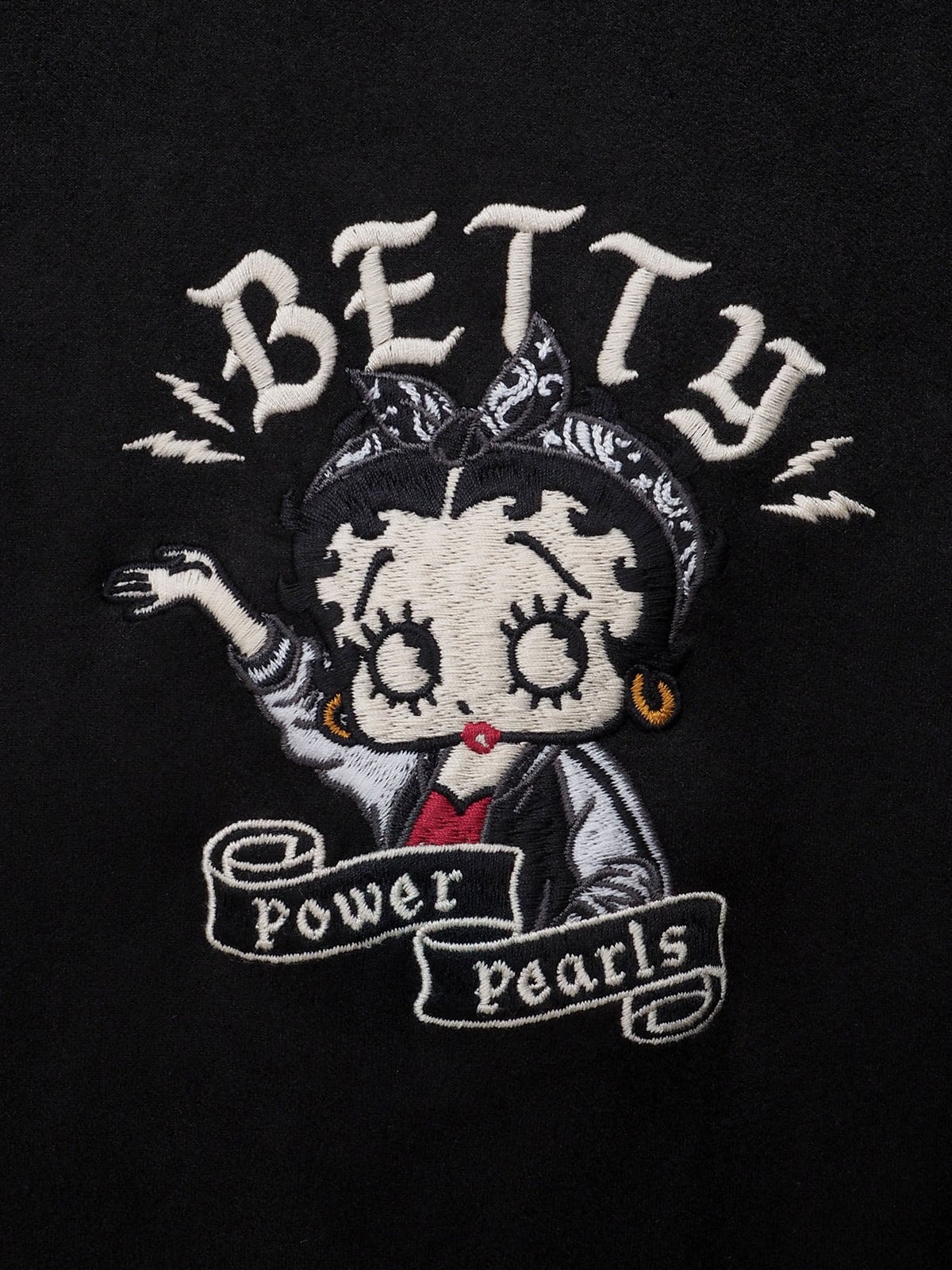【BETTY BOOP】“BIKE BETTY”刺繍入りフェイクスウェードZIPパーカー