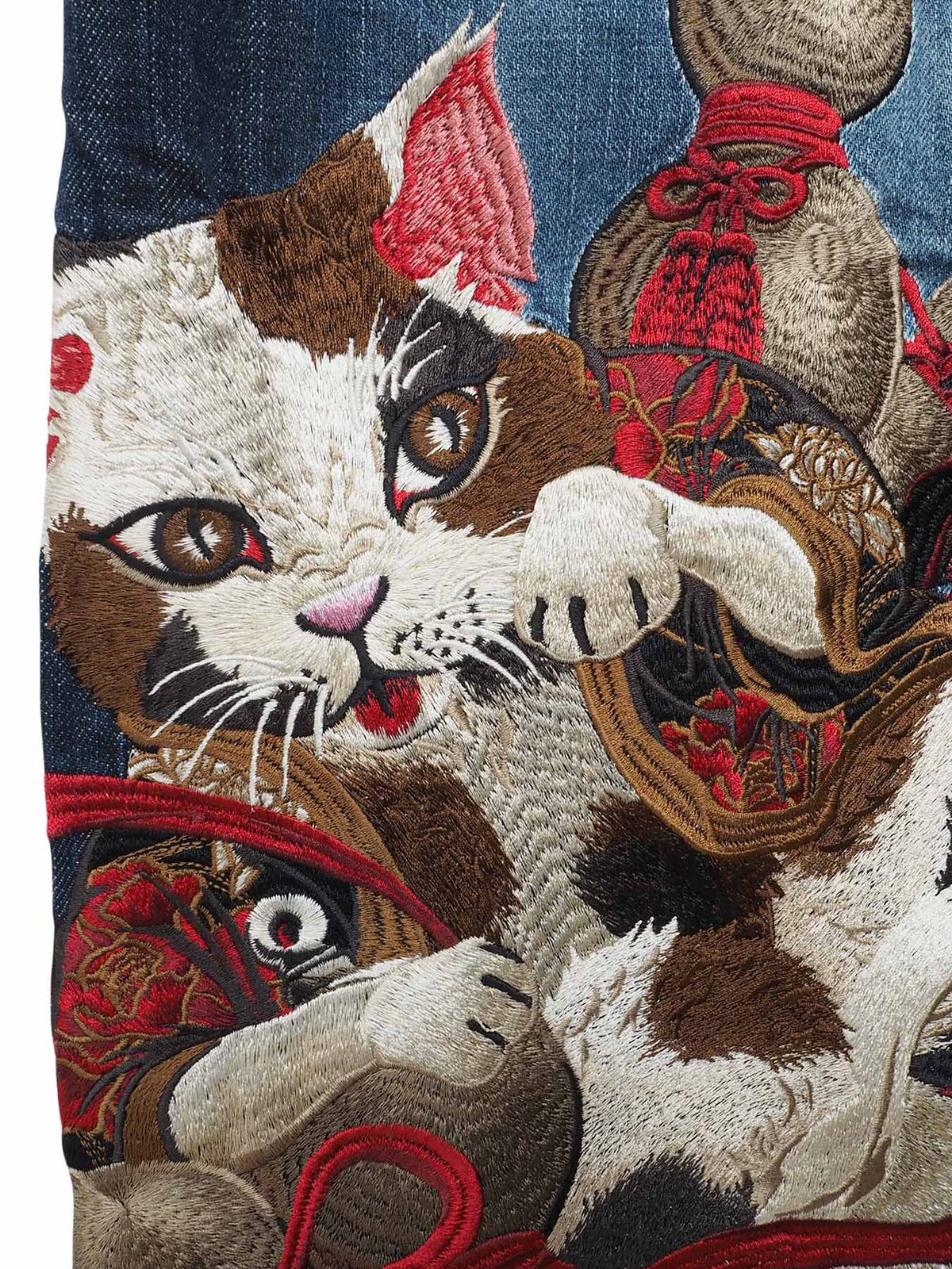 【絡繰魂・粋】“猫又と瓢箪 桜”総刺繍デニムパンツ